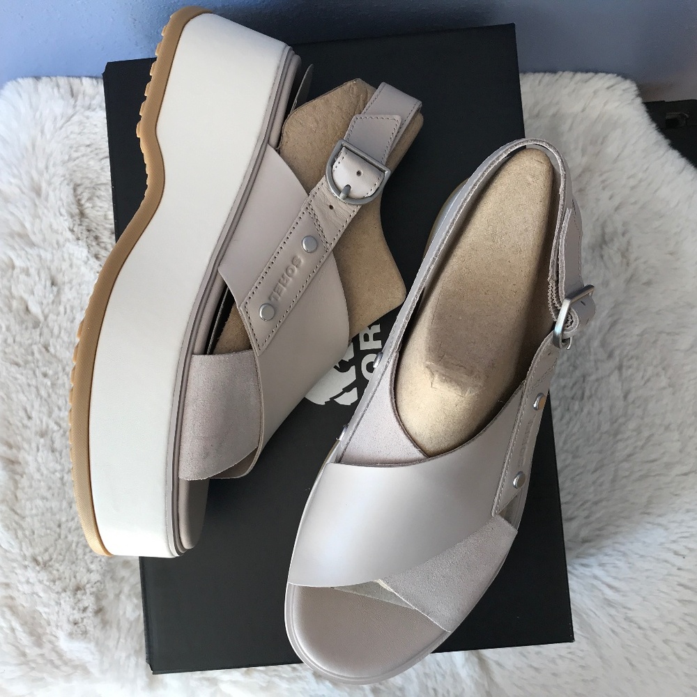 Sorel size 8 Dayspring Sandals